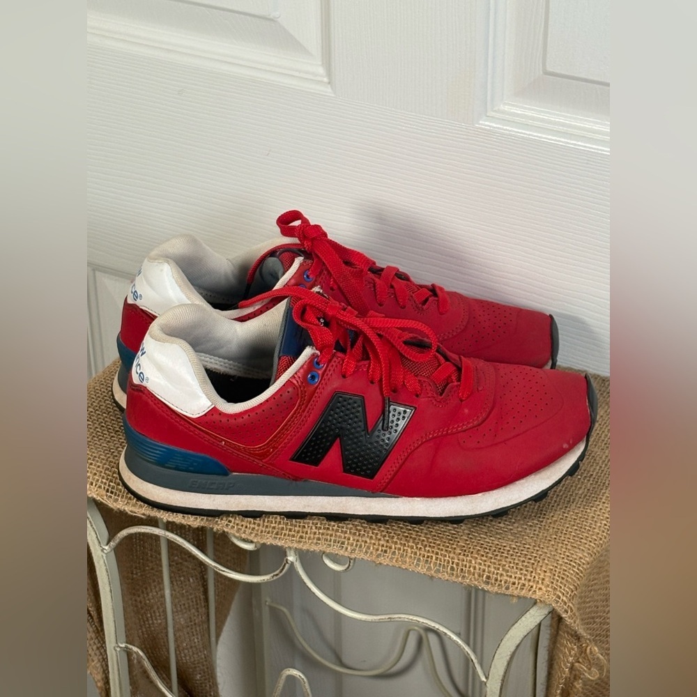 New Balance 574 Classics Paint Chip red and blue men's sneakers. Size 8.5 - Picture 5 of 11